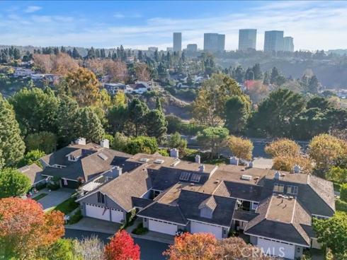 7 Northampton 104 Court, Newport Beach, CA