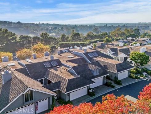 7 Northampton 104 Court, Newport Beach, CA