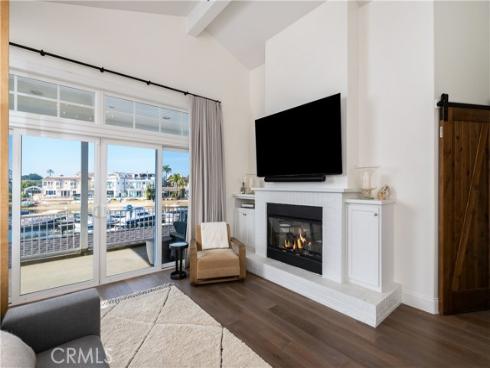 56 Balboa Coves , Newport Beach, CA