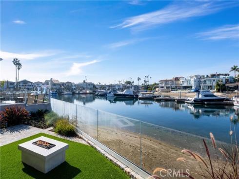 56 Balboa Coves , Newport Beach, CA