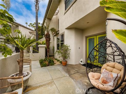 27 Seabrook 73 , Newport Beach, CA