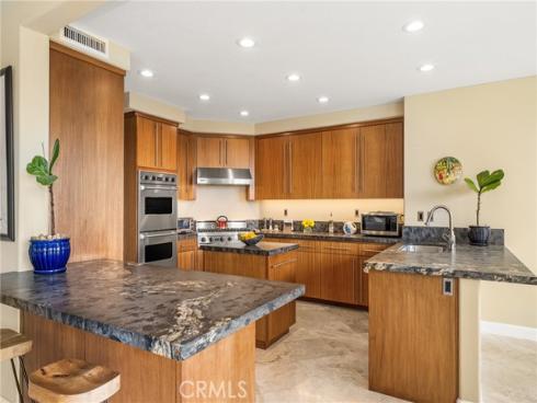 27 Seabrook 73 , Newport Beach, CA