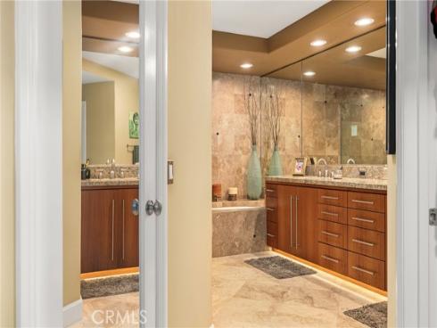 27 Seabrook 73 , Newport Beach, CA