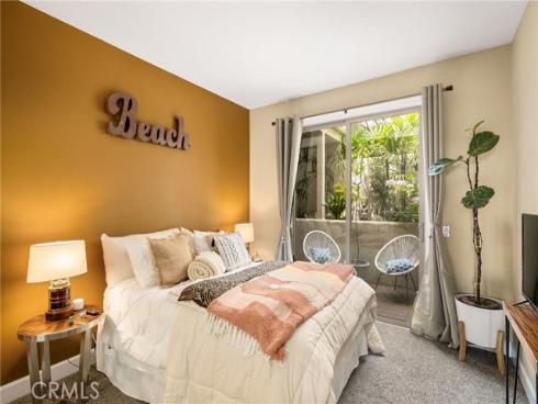 27 Seabrook 73 , Newport Beach, CA