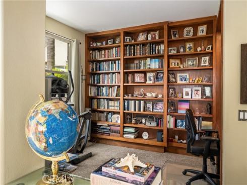 27 Seabrook 73 , Newport Beach, CA