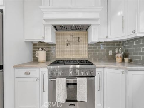 331 Walnut Street, Newport Beach, CA