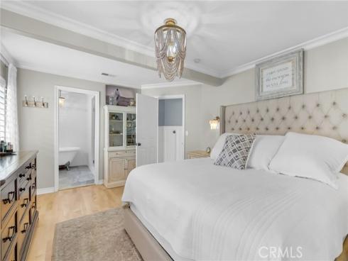 331 Walnut Street, Newport Beach, CA