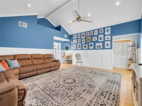 331 Walnut Street, Newport Beach, CA