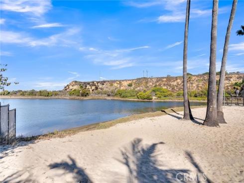 331 Walnut Street, Newport Beach, CA