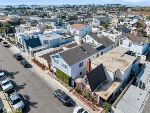 331 Walnut Street, Newport Beach, CA
