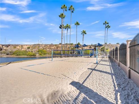 331 Walnut Street, Newport Beach, CA