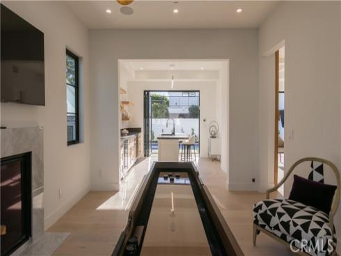 600 Powell Place , Newport Beach, CA