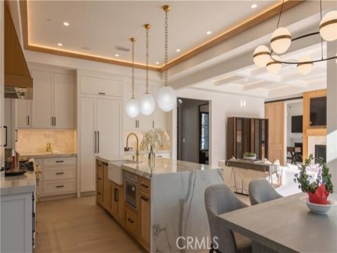 600 Powell Place , Newport Beach, CA