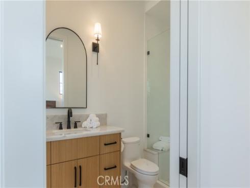 600 Powell Place , Newport Beach, CA