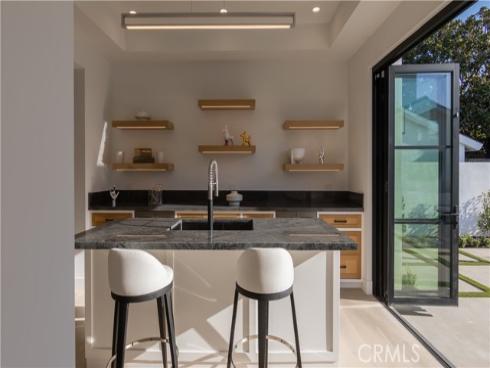 600 Powell Place , Newport Beach, CA