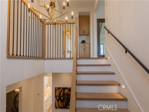 600 Powell Place , Newport Beach, CA