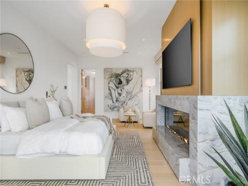 433 Harbor Island Drive, Newport Beach, CA