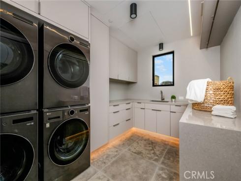 433 Harbor Island Drive, Newport Beach, CA