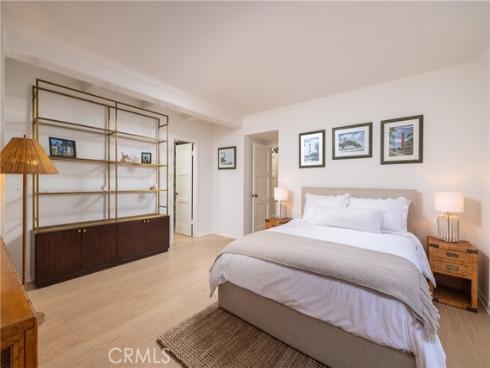 1411 E Bay Avenue, Newport Beach, CA