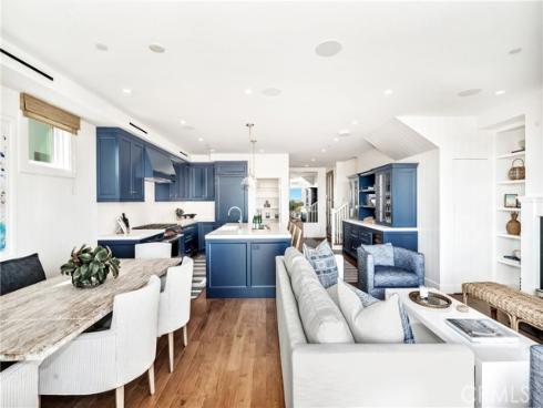 114  Oceanfront  , Newport Beach, CA