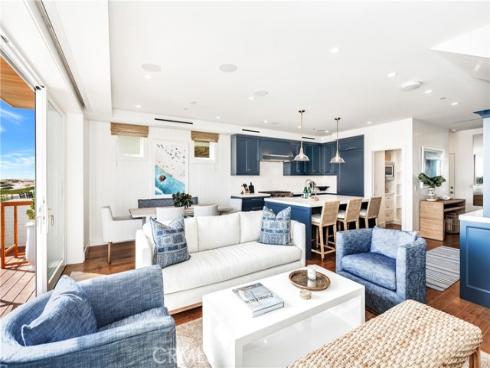 114  Oceanfront  , Newport Beach, CA