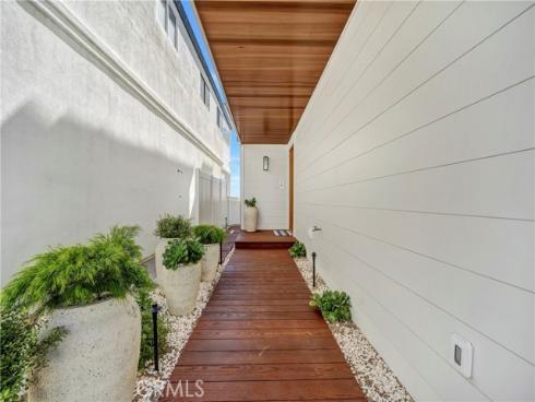 114  Oceanfront  , Newport Beach, CA