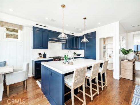 114  Oceanfront  , Newport Beach, CA