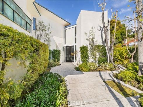 2  Inverness   Lane, Newport Beach, CA