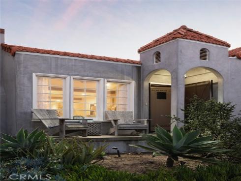 1113 W Balboa Boulevard, Newport Beach, CA