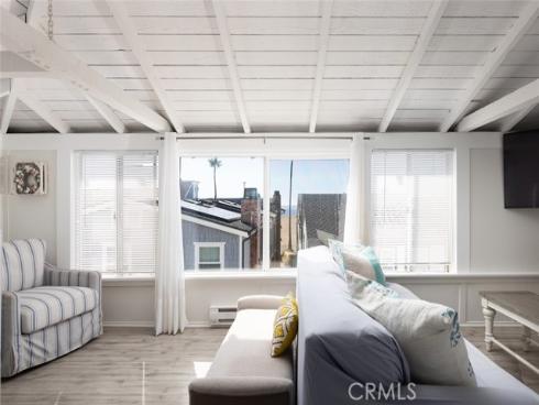 1113 W Balboa Boulevard, Newport Beach, CA