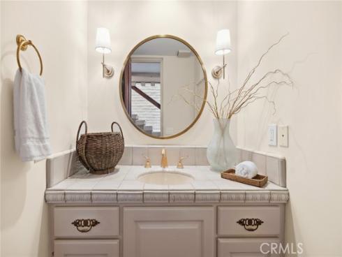 47 Linda Isle , Newport Beach, CA