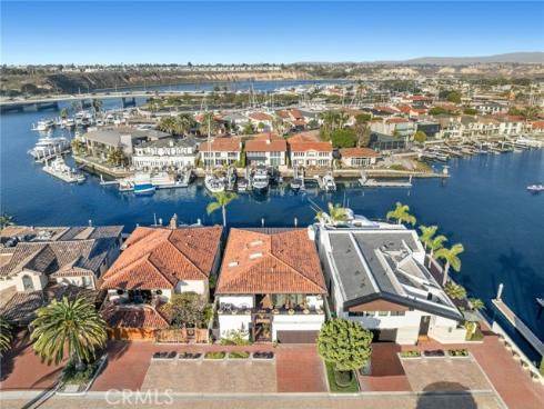 47 Linda Isle , Newport Beach, CA