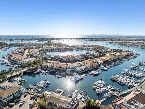 47 Linda Isle , Newport Beach, CA