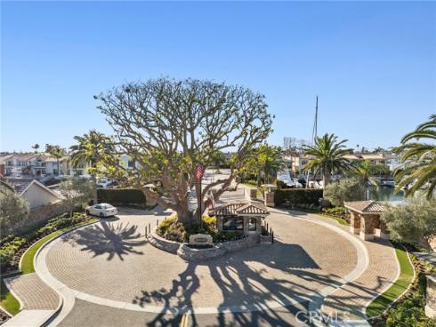 47 Linda Isle , Newport Beach, CA
