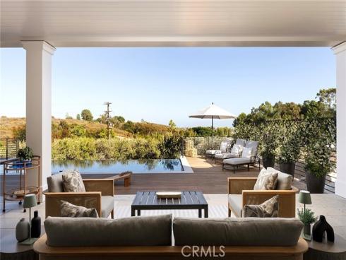 702 Saint James Place, Newport Beach, CA