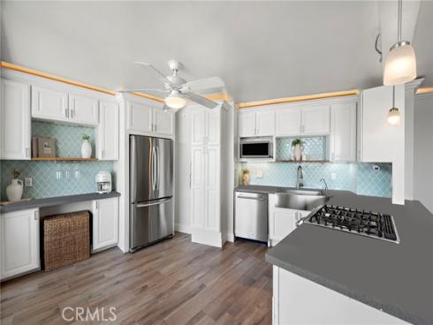 310 Fernando 303 Street, Newport Beach, CA