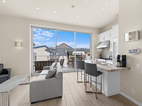 1504 W Oceanfront  5 , Newport Beach, CA