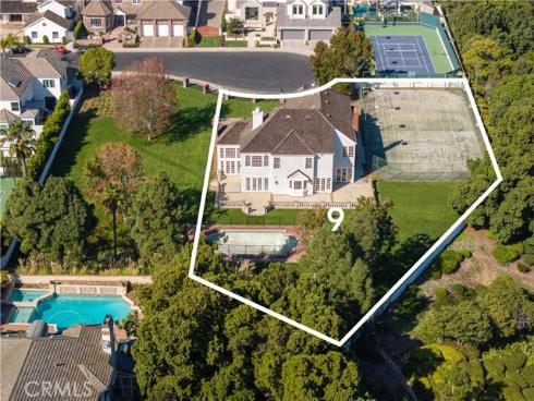 9 Leesbury Court, Newport Beach, CA