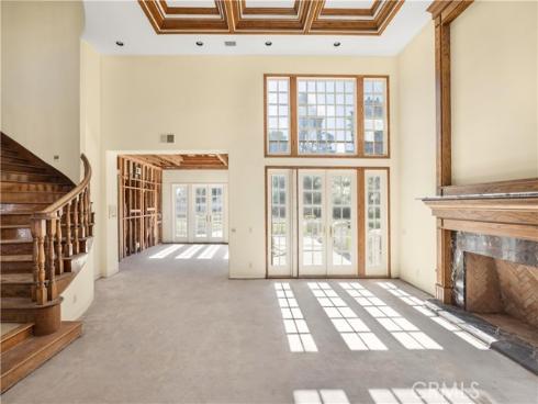 9 Leesbury Court, Newport Beach, CA