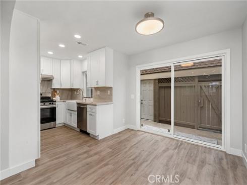 11 Summerwalk 39 Court, Newport Beach, CA