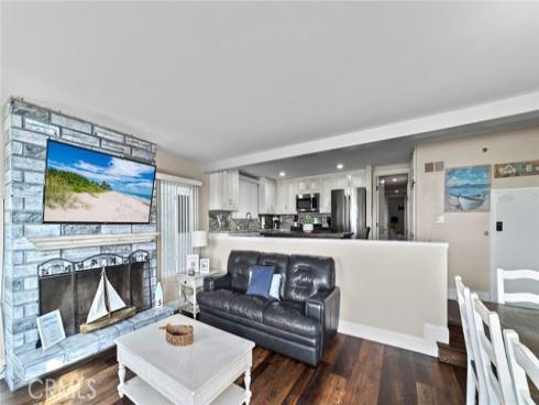 402 E Oceanfront , Newport Beach, CA