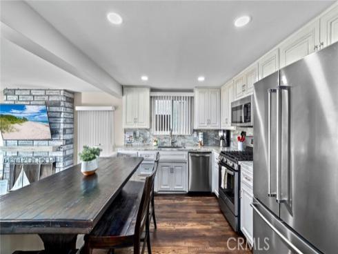 402 E Oceanfront , Newport Beach, CA