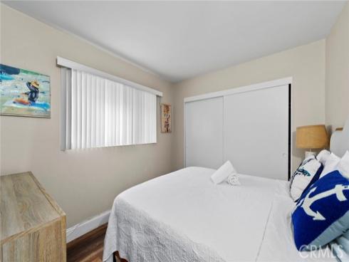 402 E Oceanfront , Newport Beach, CA