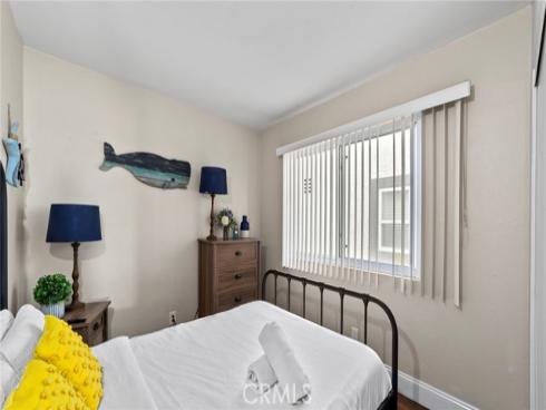 402 E Oceanfront , Newport Beach, CA