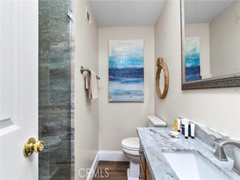 402 E Oceanfront , Newport Beach, CA