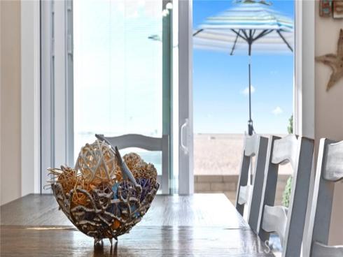 402 E Oceanfront , Newport Beach, CA