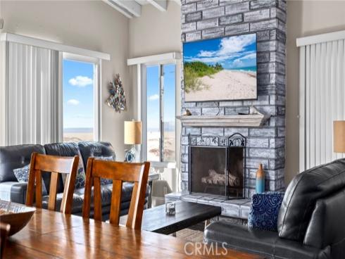 402 E Oceanfront , Newport Beach, CA