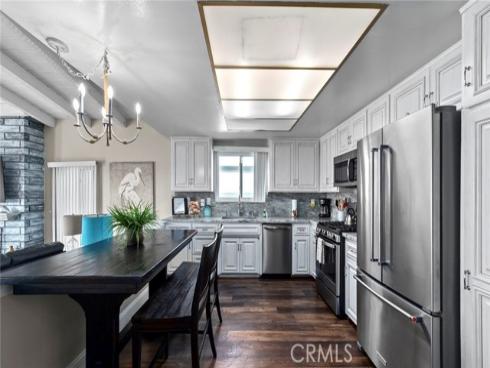 402 E Oceanfront , Newport Beach, CA