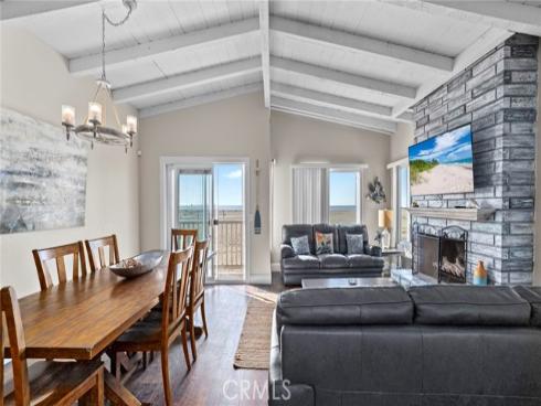 402 E Oceanfront , Newport Beach, CA