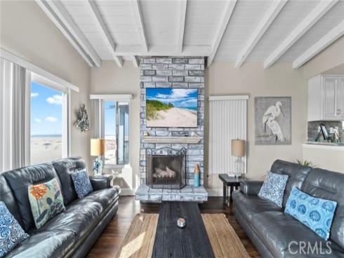 402 E Oceanfront , Newport Beach, CA